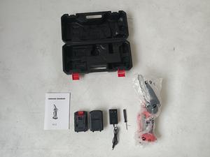UM Professionelle Maschine 24 V 6 Zoll 318 Modelle Lithium-Kettensäge zwei Batterien und eine Ladung - Product Image 5