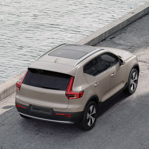 Auto Sportiva di Tendenza <span class=keywords><strong>Volvo</strong></span> <span class=keywords><strong>XC40</strong></span> B4 Trazione Integrale Edizione Smart Elegance Sport 197 CV SUV per uno Stile di Vita Dinamico - Product Image 6