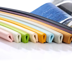 Produit de sécurité pour bébé en forme de U NBR Protecteurs d'angle pour bébé pour les bords de meubles - Product Image 1