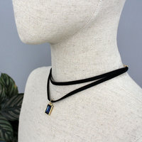 Mannequin de tête en FRP recouvert de tissu pour présentation de perruques, nœuds papillon, chapeaux, colliers, foulards et comme accessoire de vitrine