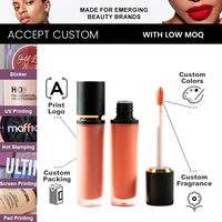 Gloss à lèvres personnalisé en marque privée avec tube noir et or pour filles, fabricant de gloss à lèvres avec logo personnalisé