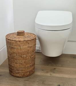 Panier rond en rotin, panier de rangement naturel tissé à la main, organisateur multi-usages pour la maison, la cuisine, la salle de bain, le comptoir, le salon - Product Image 1