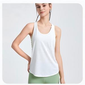 เสื้อกล้ามโยคะผู้หญิงแบบขายส่ง ทรง Racerback หลวม ใส่สบาย แห้งเร็ว ระบายอากาศดี เหมาะสำหรับออกกำลังกาย วิ่ง และเล่นกีฬา - Product Image 4