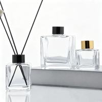 Flacon diffuseur de luxe 50 ml vide carré en verre pour bâtonnets parfumés avec bouchon doré