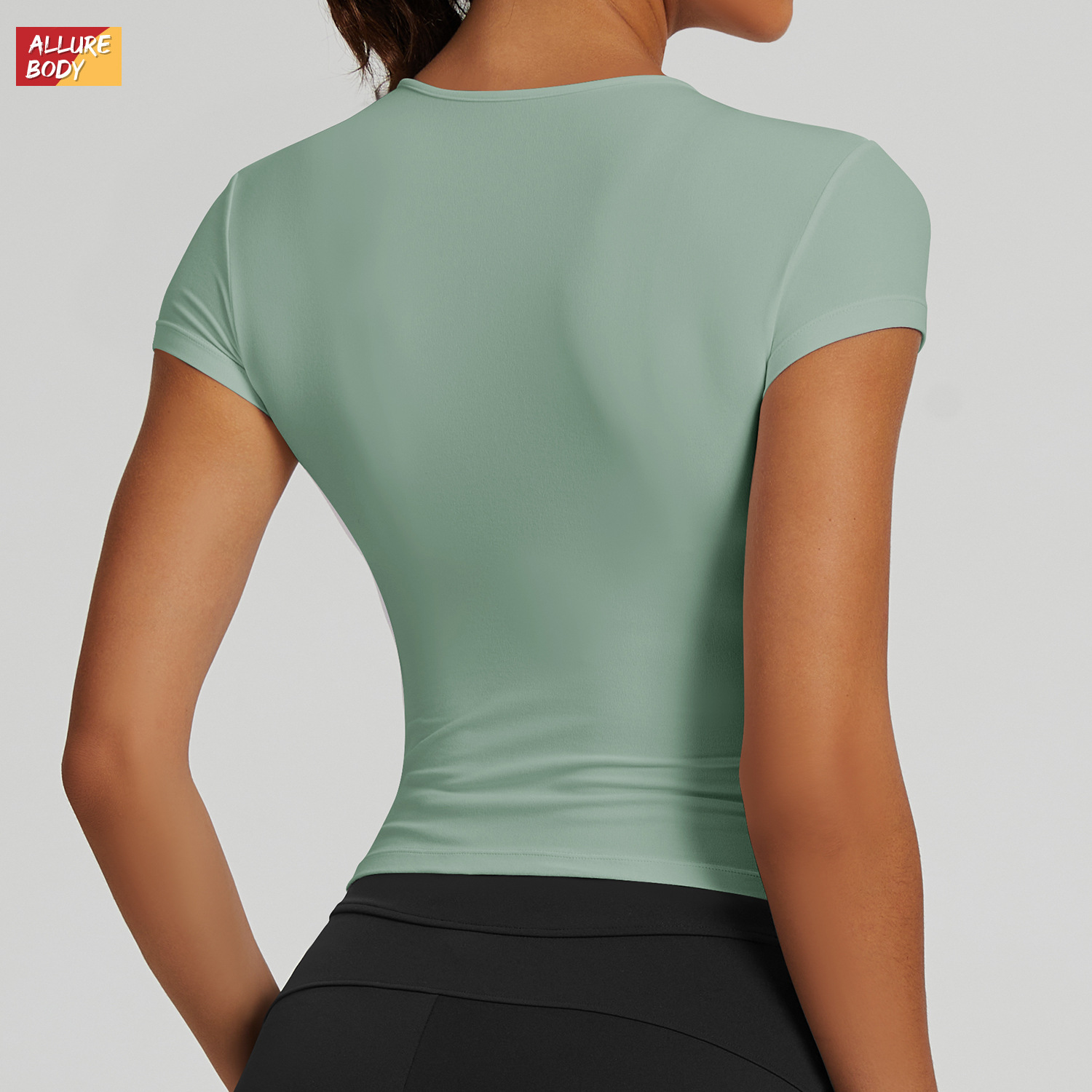 Women's Spandex/Nylon Quick-drying Yoga Fitness T-shirt Tight-fit Short-sleeved