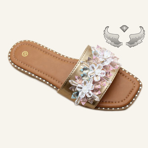 High-quality Summer Casual <b>Slip</b>-<b>on</b> Durable and Lightweight Wholesale Women's Flat Sandals and <b>slippers</b> - Product Image 3