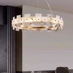 โคมไฟระย้าทรงกลมสีทองทันสมัยพร้อมโคมอะลาบาสเตอร์ แสง LED สีขาวอบอุ่น 3500K สำหรับห้องนั่งเล่น - Product Image 5