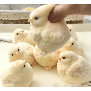 Juguete Antiestrés de Pollo Hecho a Mano: Divertido Pollo de Peluche para Aliviar el Estrés, Igual que en Rednote: Juguete para Aliviar el Estrés - Product Image 1