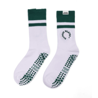 Chaussettes de yoga et de Pilates pour femmes, antidérapantes, à motif rayé et lettres brodées, avec étiquette personnalisée, de haute qualité