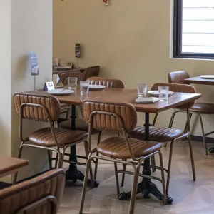 Set kursi makan persegi panjang, gaya industri kulit meja makan sederhana dalam ruangan rumah restoran menggunakan kaki besi Hotel dapur