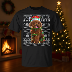 T-shirt de Noël moche avec chapeau de Père Noël pour les amoureux des caniches Toy Poodle - Product Image 3
