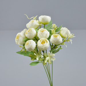 <span class=keywords><strong>Rosa</strong></span> <span class=keywords><strong>di</strong></span> seta artificiale all'ingrosso del mazzo del mazzo della fabbrica della primavera del fiore del tè <span class=keywords><strong>rosa</strong></span> della torta <span class=keywords><strong>di</strong></span> nozze della casa & decorazione <span class=keywords><strong>di</strong></span> natale - Product Image 1