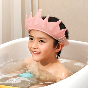 Bonnet de bain imperméable pour bébés et tout-petits avec protection des oreilles et des yeux, en gel PP souple, pour la douche et le lavage des cheveux du bébé - Product Image 4