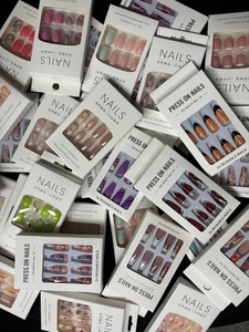 24 Piezas de <span class=keywords><strong>Uñas</strong></span> Postizas de Etiqueta Privada Personalizadas al por Mayor, Nueva Moda Estilo Francés, <span class=keywords><strong>Uñas</strong></span> a Presión de Alta Calidad, <span class=keywords><strong>Uñas</strong></span> Falsas de Gel Artificial - Product Image 1