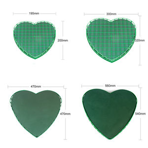 Forme de coeur <span class=keywords><strong>oasis</strong></span> floral <span class=keywords><strong>mousse</strong></span> blocs couronne <span class=keywords><strong>boule</strong></span> vert EVA fleur boue arrangements cage porte-fleur avec flore <span class=keywords><strong>mousse</strong></span> - Product Image 3