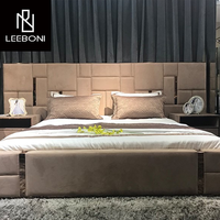 Nouveau design d'ensemble de meubles de chambre à coucher de luxe lit en bois tête de lit king size en cuir blanc lit de luxe