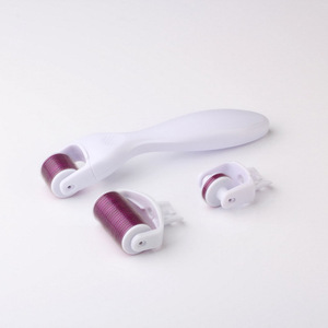 Rouleau Derma à Micro-Aiguilles Écologique à Têtes Remplaçables 3-en-1 (1200, 600 et 180 Aiguilles) pour Visage, Cheveux et Corps - Product Image 3