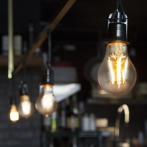 Lampadina LED a Filamento A60 110V 2W 6W 8W Gamma Vetro Ambrato Lampada <span class=keywords><strong>Edison</strong></span> Illuminazione Domestica Compatibile Efficiente Energeticamente - Product Image 5