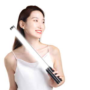 Ulanzi YouBasket VL119RGB – Éclairage d'appoint pour streaming en direct, lampe de cou pour influenceurs, éclairage photo professionnel - Product Image 1