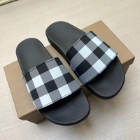 Chaussures EVA tendance à séchage rapide, semelle intermédiaire antidérapante lumineuse Evergreen, style marche, pantoufles à carreaux en caoutchouc EVA toutes saisons