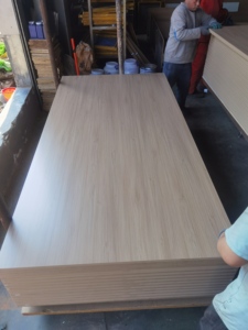 Factory Price 18mm 16mm Melamine MDF Board Laminated Plywood White High Gloss Wood Melamine Panel Mdf for Kitchen & Bathroom