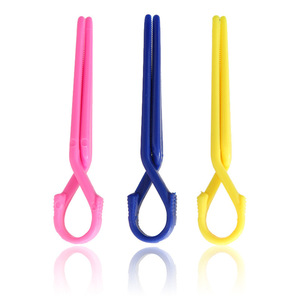 Pinzas de Pelo Cruzadas Modernas de 12 cm, Plástico, Colores Variados, Alta Calidad, para Salón y Uso Doméstico - Product Image 2