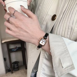 <span class=keywords><strong>Montre</strong></span>-bracelet en cuir chic et carrée pour femmes avec logo personnalisé à prix abordables - Product Image 1