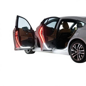 Lampe de bienvenue universelle à LED pour portière de voiture, projecteur de sécurité anti-collision arrière pour rétrofit - Product Image 4