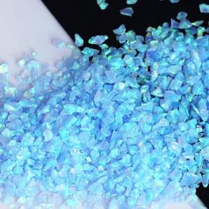 Exquises particules d'opale artificielle DS Jewelry avec des tailles personnalisables et un prix compétitif pour la fabrication de bijoux - Product Image 2