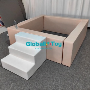 LUXE - Área de Juegos Suave Blanca y Beige con Piscina de Pelotas Grande de 8 pies x 8 pies y Tobogán - Product Image 3