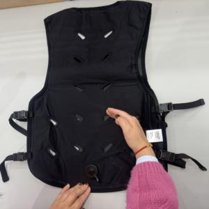 เสื้อกั๊กระบายความร้อนแบบระเหยน้ำ YZ ระบายอากาศได้ดี ไม่ต้องใช้พลังงาน สายรัดปรับได้ ป้องกันอาการฮีทสโตรกสำหรับกิจกรรมกลางแจ้ง - Product Image 4