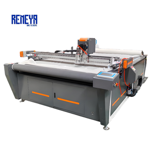 Machine de découpe semi-automatique CNC REMEYA à couteau vibrant avec alimentateur pour la découpe de tissus vestimentaires 220V/380V Garantie de plus de 5 ans - Product Image 3