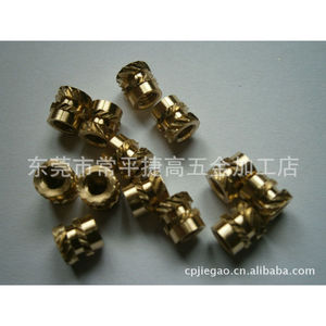 Écrous ronds en laiton, filetage droit, taille métrique, pièces usinées CNC personnalisées pour le moulage par injection - Product Image 3