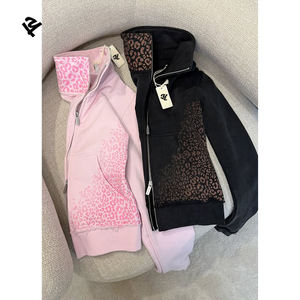 Ensemble de vêtements de détente personnalisés pour femmes, imprimé à pois, vêtements de mode, survêtement, sweat à capuche à double fermeture éclair et pantalon évasé - Product Image 3