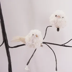 2024 nouveau design oiseau de plumes d'oie artificielle pour la décoration de mariage de jardin à la maison