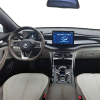 BYD Qin PLUS DM-i 2024 d'occasion, version 55 km Leading, berline hybride rechargeable, véhicule d'occasion pour l'exportation mondiale