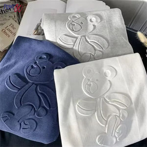 T-shirt da <span class=keywords><strong>uomo</strong></span> in maglia 100% cotone 280g, personalizzata OEM, con logo grafico in rilievo 3D, stile oversize lungo da strada - Product Image 1