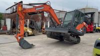 Excavadora de cadenas Doosan DX55-3C de 5 toneladas, miniexcavadora con cazo de excavación y motor para construcción y movimiento de tierras