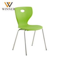 Chaises empilables colorées modernes en plastique pour salles de réunion scolaires et de formation
