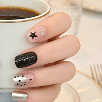 Ongles press-on noirs et roses avec étoiles et paillettes, ongles carrés courts réutilisables en acrylique, lot de 24 pièces pour salon
