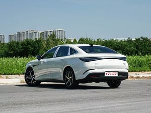 2024 Luxe Gerestyled Byd Op <span class=keywords><strong>3</strong></span> Dm-I 1.5T Elektrische Auto Nieuw Model Uit China - Product Image 5