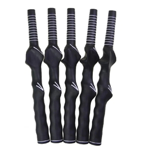 Poignée de golf ergonomique antidérapante pour enfant droitier, idéale pour l'entraînement et la correction du swing des débutants - Product Image 2