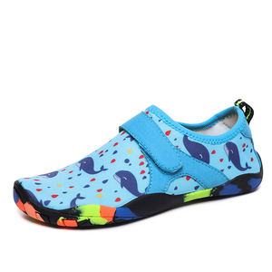 Cómodos niños niñas descalzos playa zapatos de agua de secado rápido punta cerrada deportes acuáticos Sandalias Niño <span class=keywords><strong>piscina</strong></span> nadar niños Aqua zapatos - Product Image 4