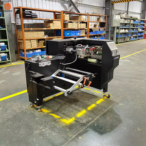 Machine d'emballage à haute vitesse pour bâtonnets de bretzel torsadés assaisonnés, machine d'emballage en flux, machine d'emballage sous film - Product Image 4