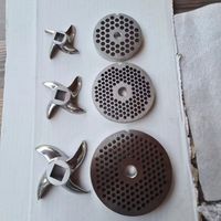 Accessoires pour hachoir à viande en acier inoxydable durable de l'usine source, modèles lame croisée et lame tortue 5/8/10/12/22