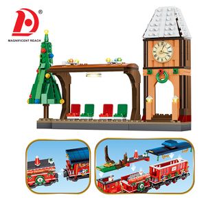 Kit de Construcción de Tren Eléctrico Navideño DIY, Tren de Riel RC de 2.4GHz con Escena de Estación Completa, Juguete Educativo de Construcción - Product Image 3