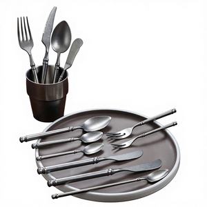 Set di posate vintage in acciaio inossidabile 304 (cucchiaio, coltello e forchette) per casa e ristorante - Product Image 1