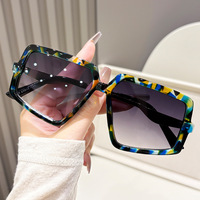 Lunettes de soleil carrées irrégulières sans monture, grande monture, style défilé, protection UV400, unisexe, tendance