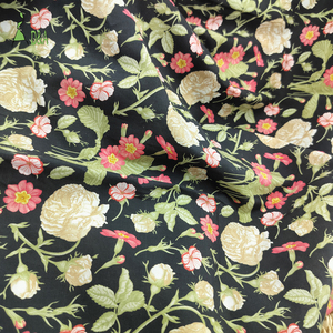 Tessuto in Cotone 100% <span class=keywords><strong>Liberty</strong></span> London Tana Lawn <span class=keywords><strong>Nero</strong></span> con Stampa Floreale, Peso Medio, Resistente alle Macchie, per Camicie e Abiti - Product Image 6