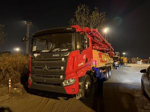 Pompes à béton chinoises 43m <span class=keywords><strong>Camion</strong></span> <span class=keywords><strong>pompe</strong></span> à béton SYM5300THBFS 430C-10 avec <span class=keywords><strong>prix</strong></span> compétitif - Product Image 3